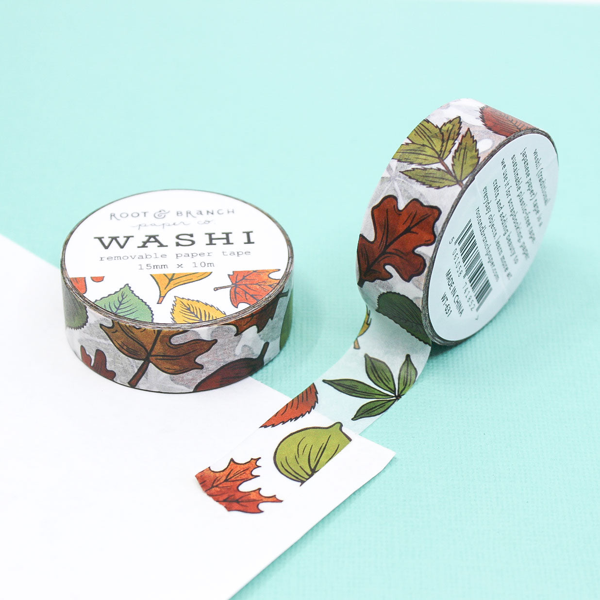 This large scale Autumn Leaf Washi Tape is perfect for adding a cozy seasonal touch to your planners, scrapbooks, and DIY projects, this washi tape captures the essence of autumn with its bold leaf designs